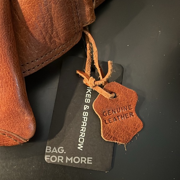 Genuine Leather Fanny Pack - Picture 5 of 5